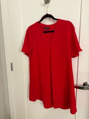Zara trafaluc Red V-Neck Short Sleeve Tunic dress